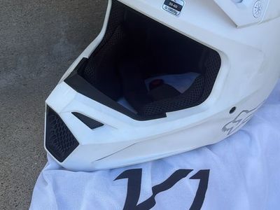 Fox White Riding Helmet Size Large