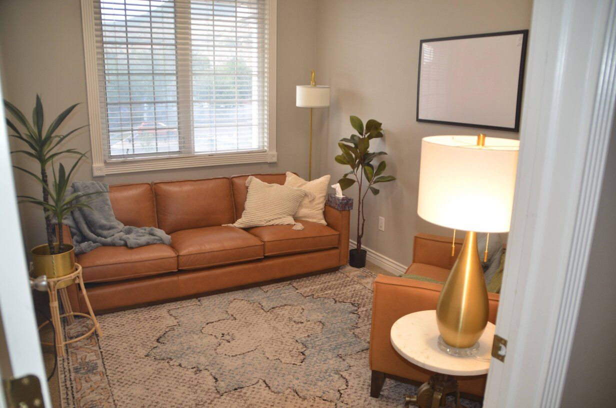 Office Space -furnished, wifi & utilities included