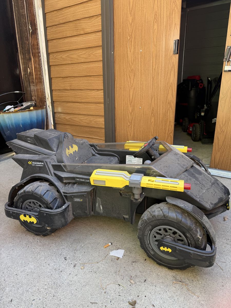Child’s Electric Batmobile