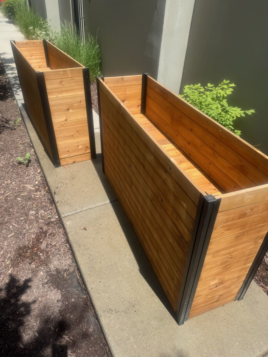 Wooden Planter Boxes - Set of 2, Natural Wood & Metal Frame, Ideal for Outdoor Gardening