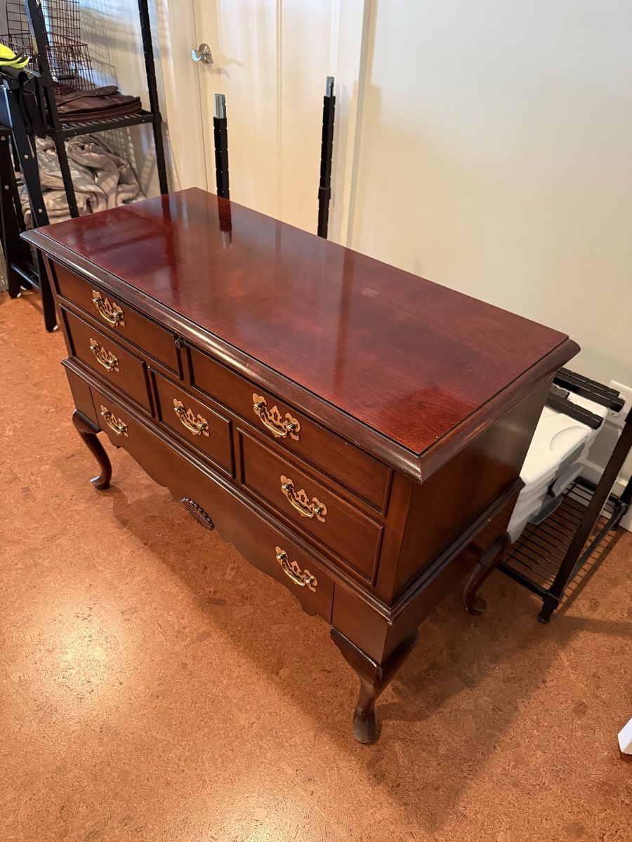Lane Cedar Chest / Hope Chest (Drawer + Storage) – Solid Wood