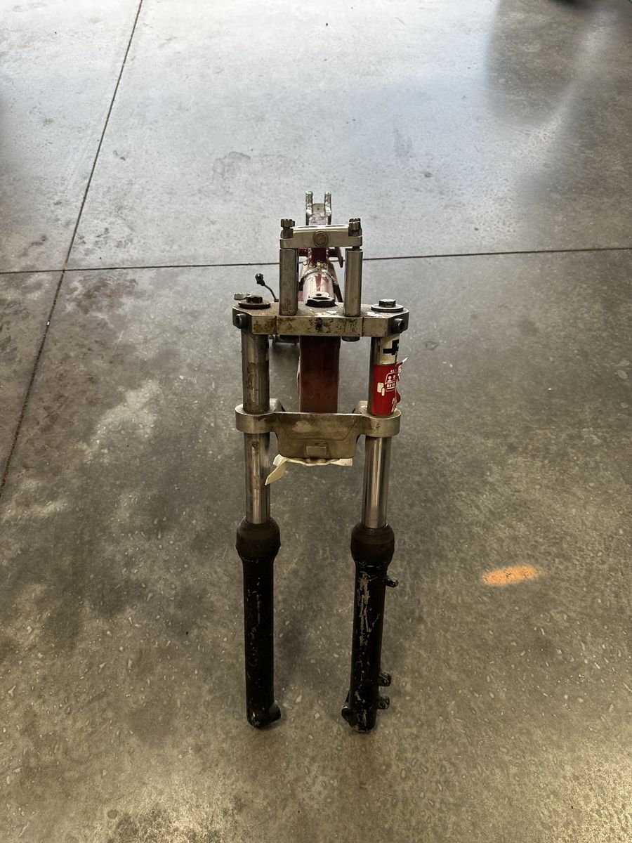 Main image 3