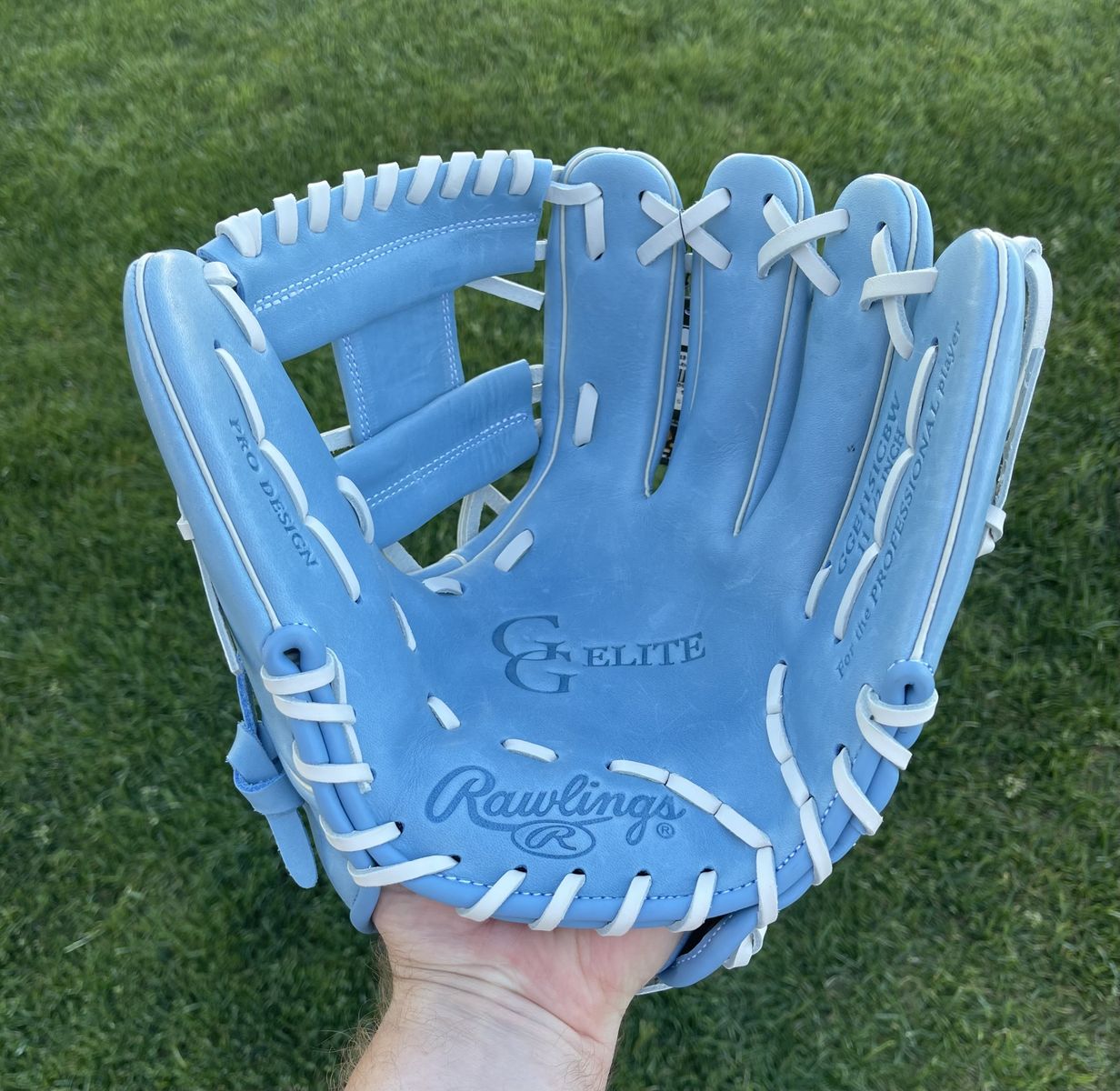 New Rawlings Gold Glove Elite 11.5 in. Baseball Glove