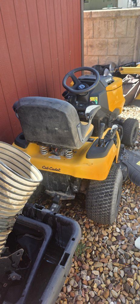 Cub Cadet XT1 LT42 LX42 Riding Lawn Mower with Bagger Attachment and Trailer