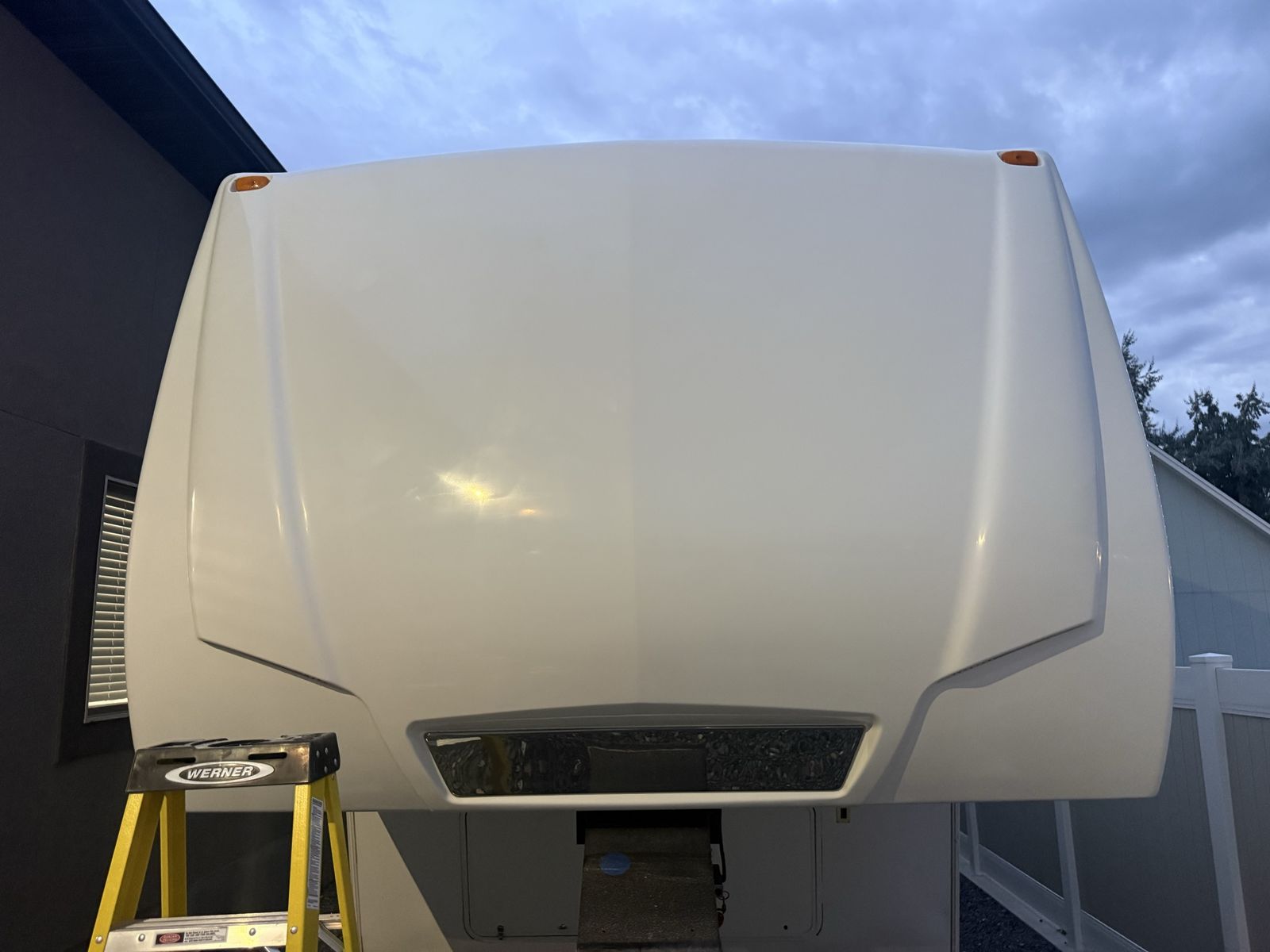 2008 Keystone Raptor 3712TS 39ft Fifth-Wheel Toy Hauler Triple-Slide