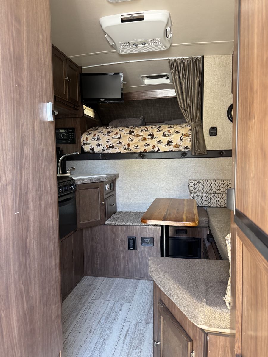 2017 palomino camper