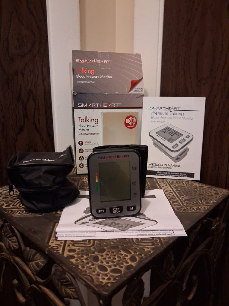 SmartHeart Premium Talking Blood Pressure Wrist Monitor Model 01-527