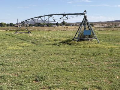 2 and 3 tower Pivots for sale, 3 extra Motors, Rubber Drop lines with Spray Nozzles, extra pipe