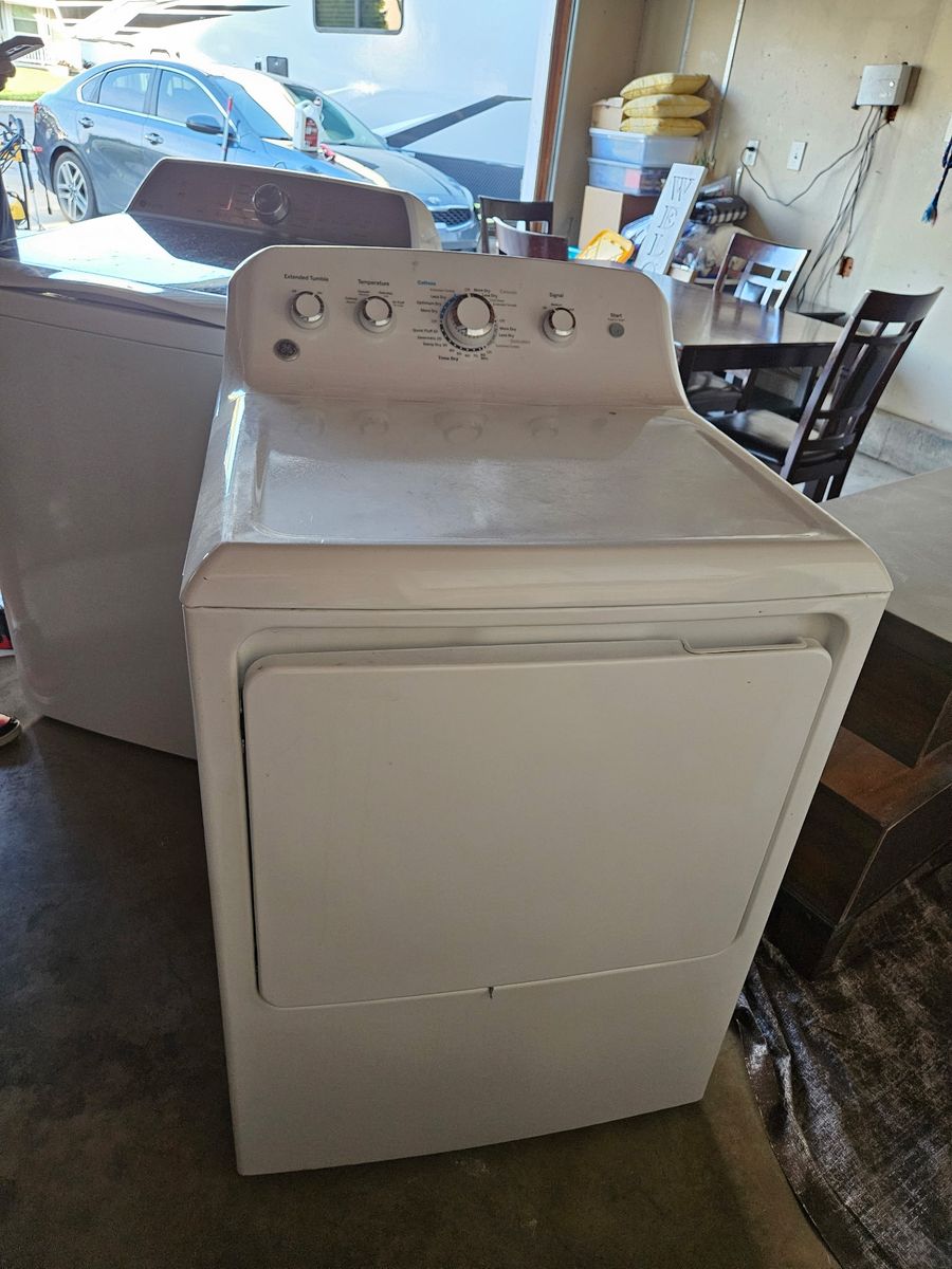 GE Electric Dryer 7.2 Cu. Ft.