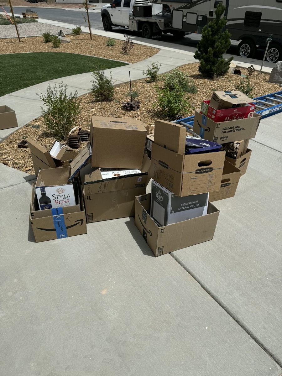 FREE MOVING BOXES