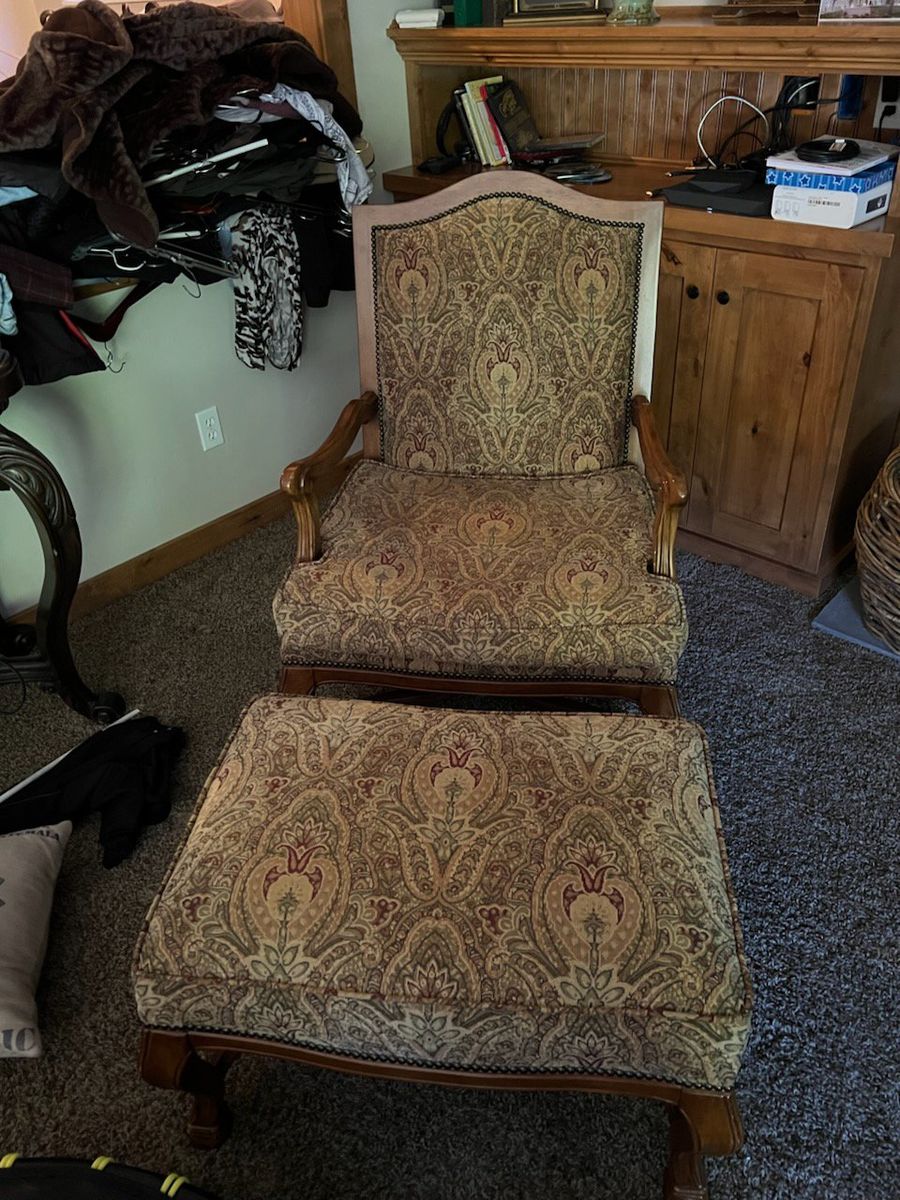 Main image 6