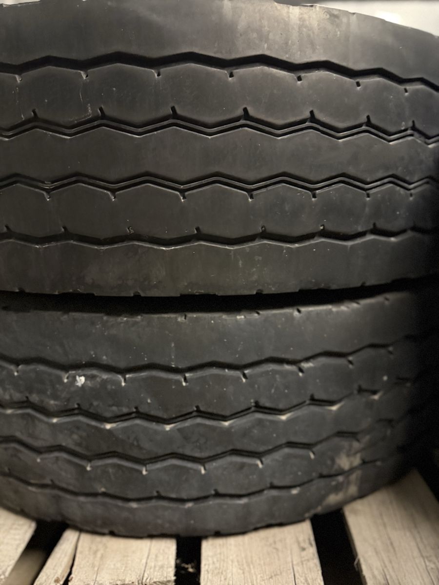 Hankook Smart Work AM09+ 315/80R22.5 Truck Tire - Used