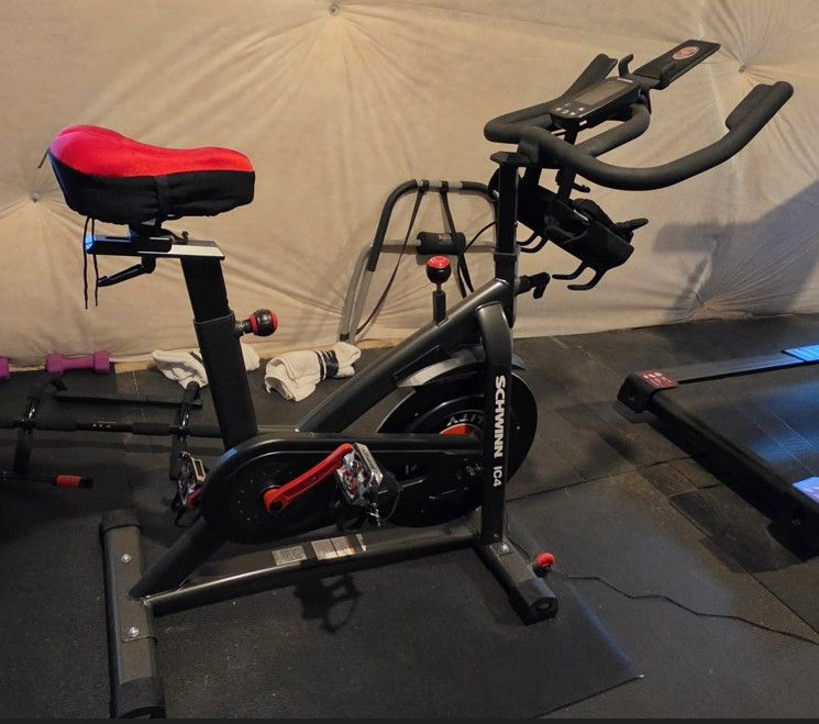 Schwinn IC4 Indoor Cycling Bike