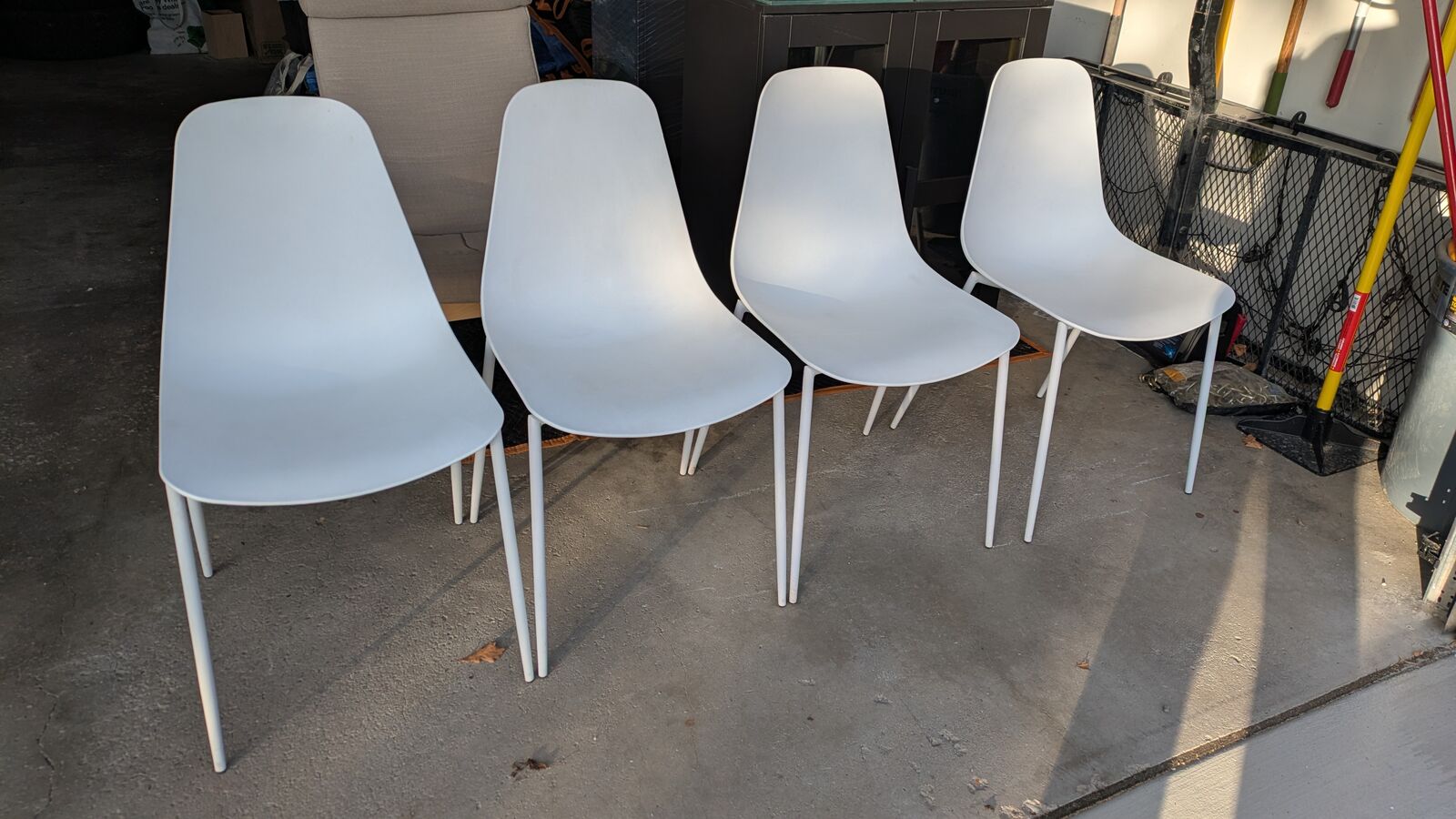 ARTICLE Svelti Dining Chairs (4) - White -- ACCEPTING OFFERS