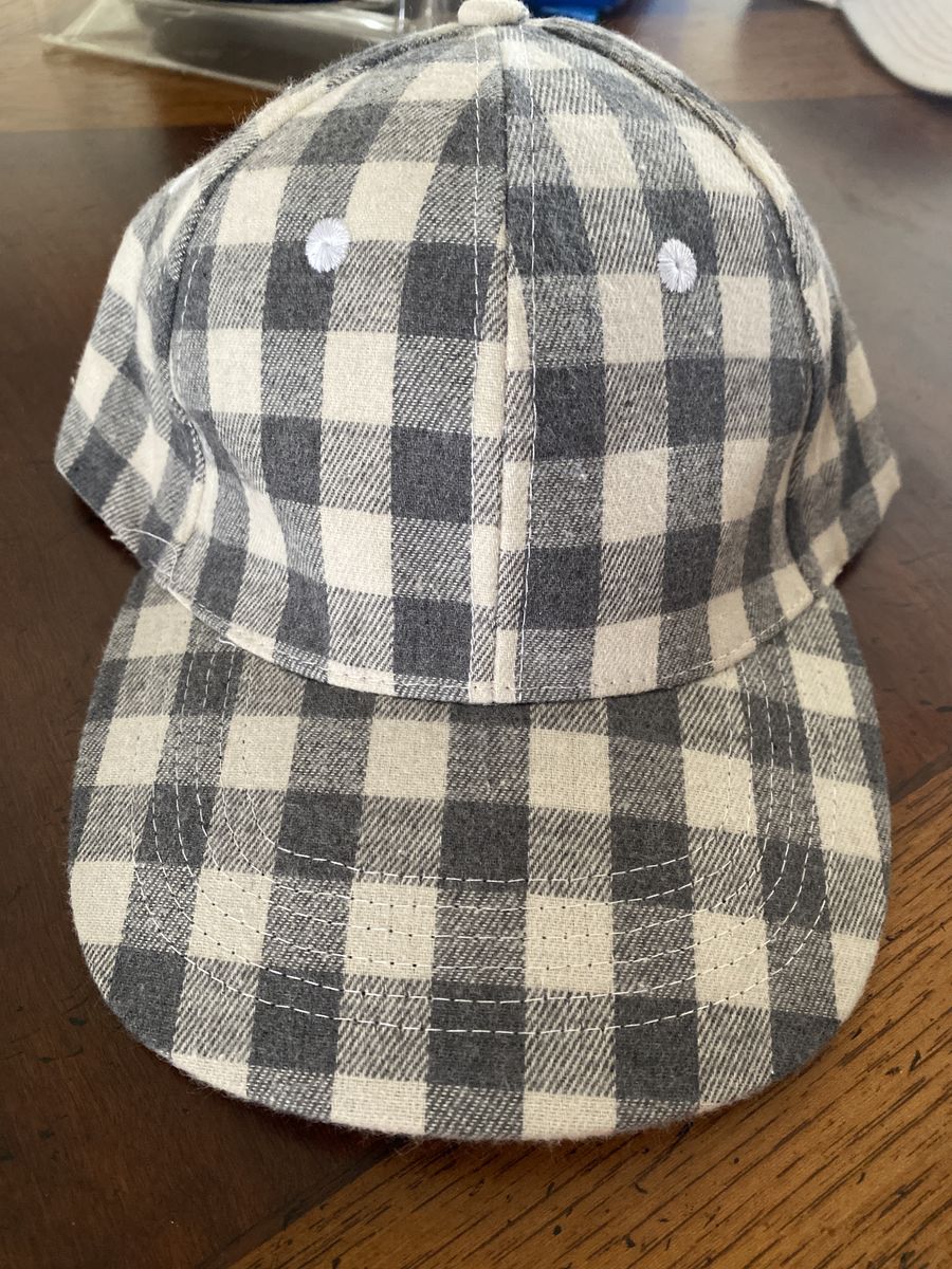 Womens Checkered Hat