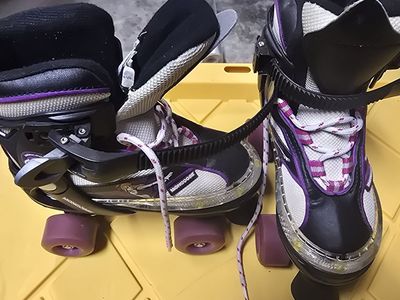 Mongoose Kids rollerblades Size 12j-2