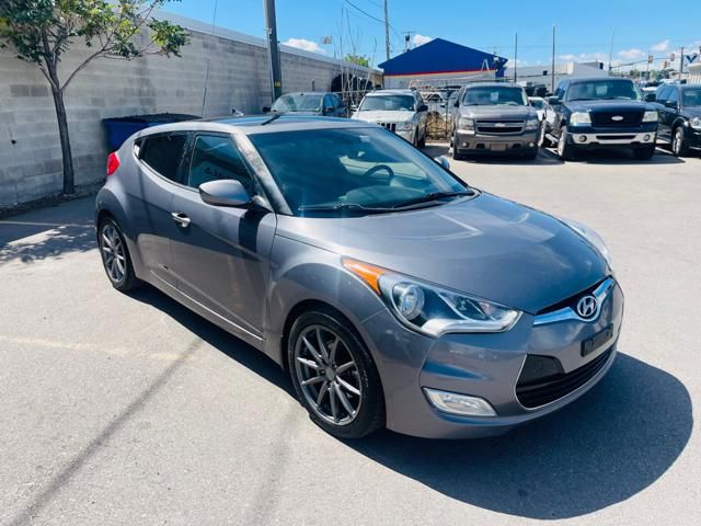 Main image 3