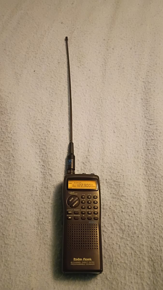 Radio Shack Pro 29 handheld scanner