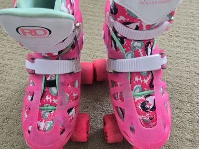 Roller Derby Trac Star Adjustable Skates for Kids