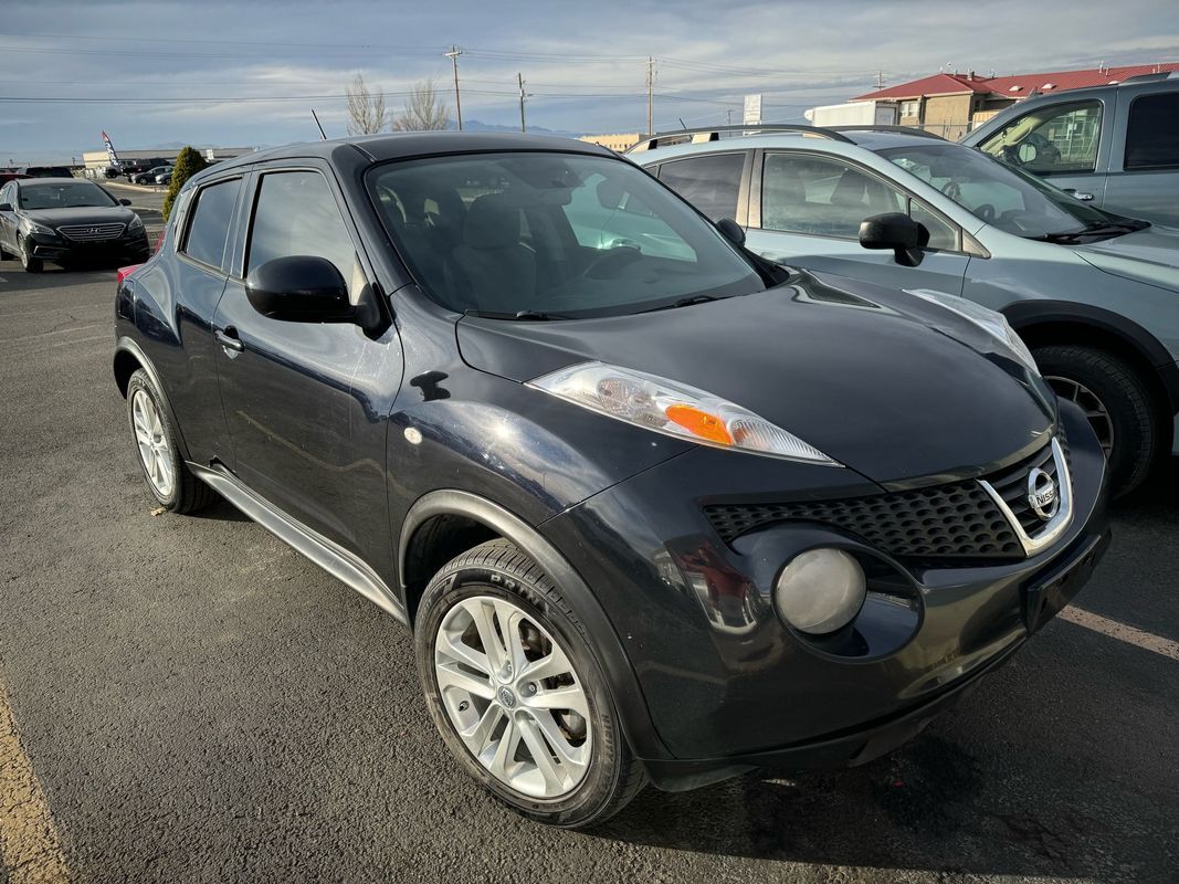 2014 NISSAN JUKE SV