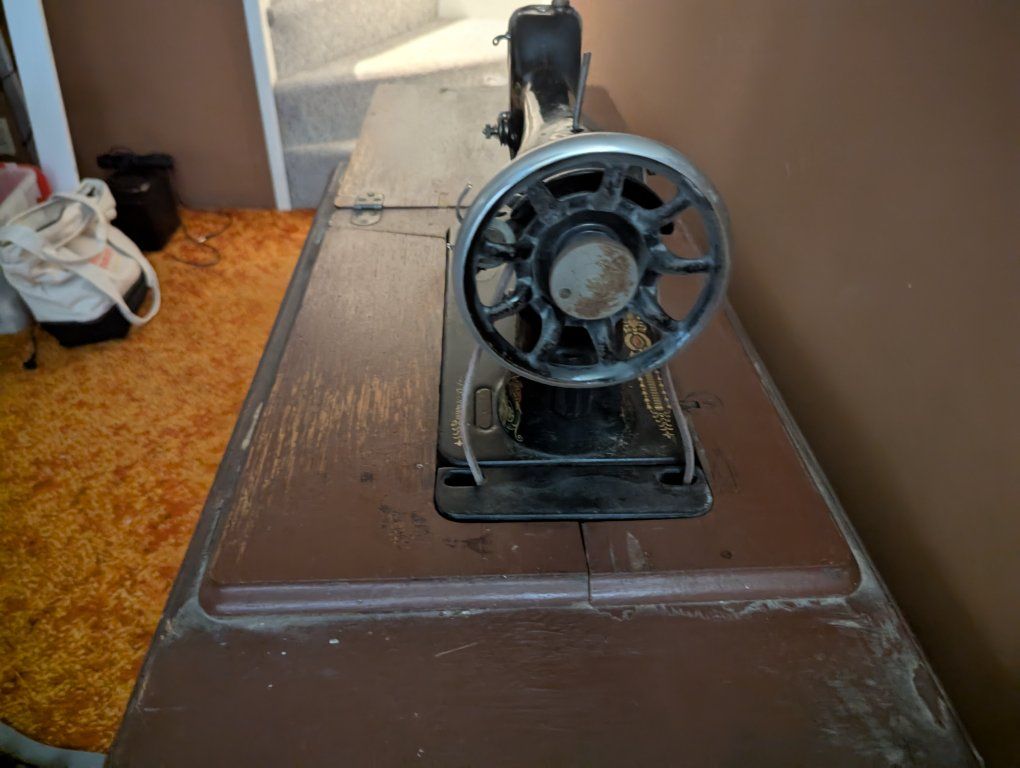 Main image 9