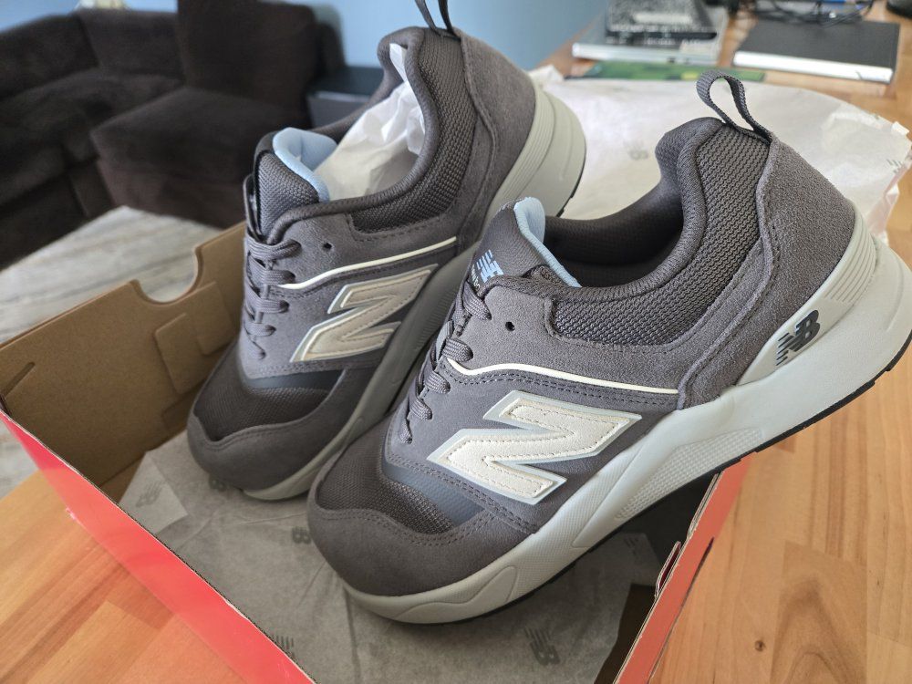 new balance work shoes