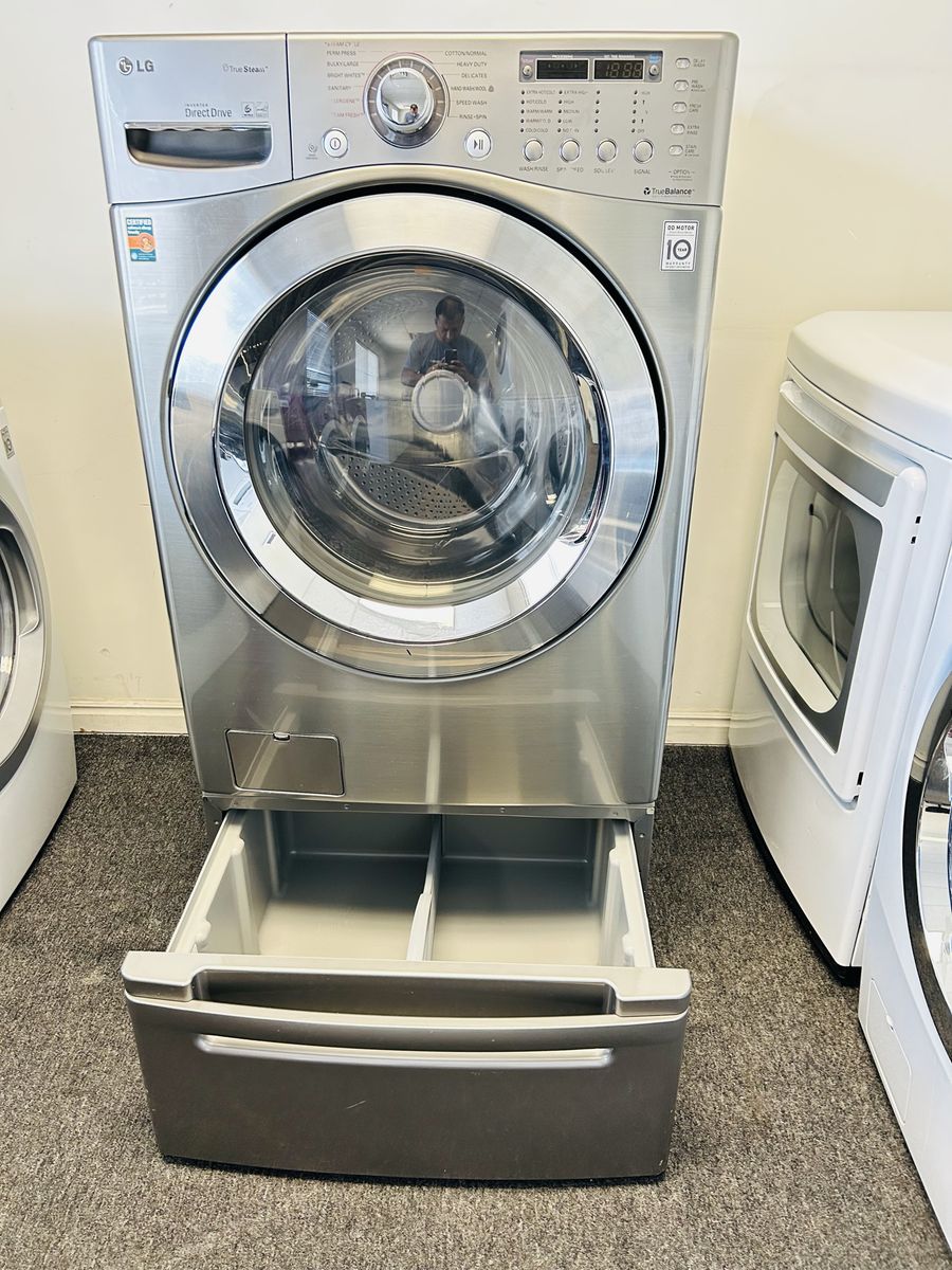 LG stainless 4.5 cu ft washing machine