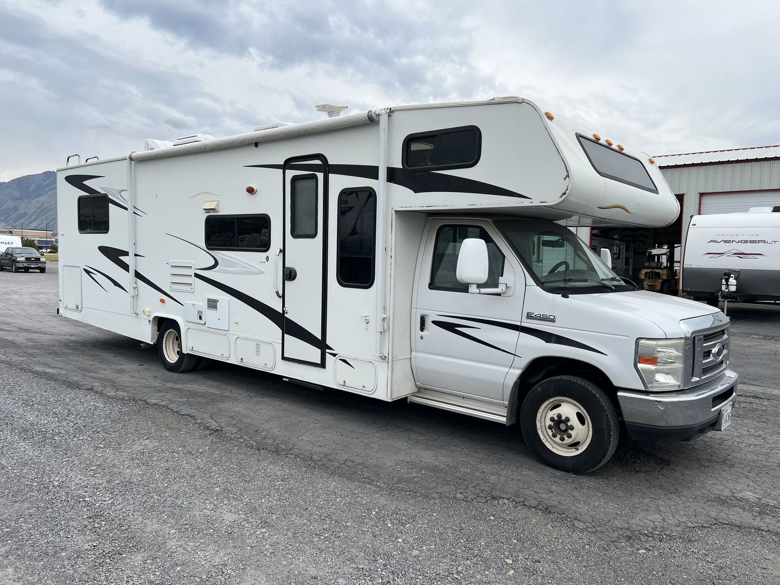 2008 COACHMEN FREELANDER 3150 SS FORD