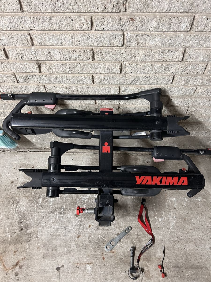2 Bike Yakima HoldUp Bicycle Rack 2” Hitch