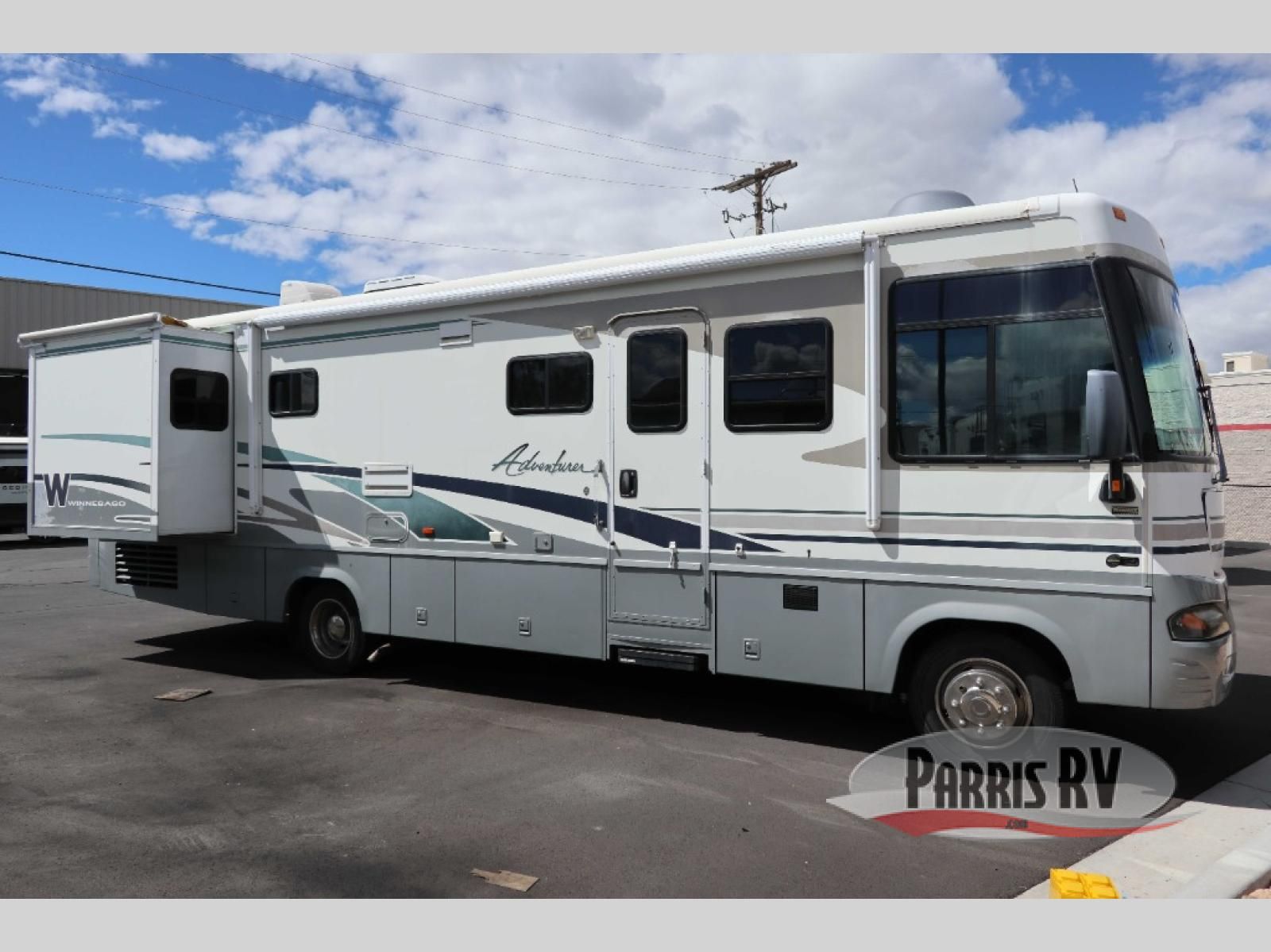 Used 2004 Winnebago Adventurer 33 V