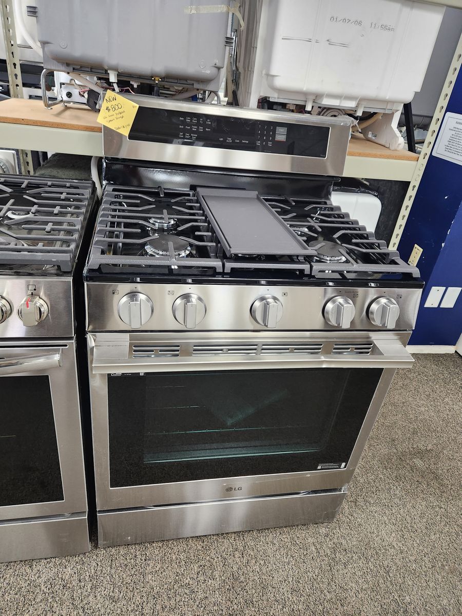 Brand New! LG Stainless Steel Gas Range Oven with Griddle Top