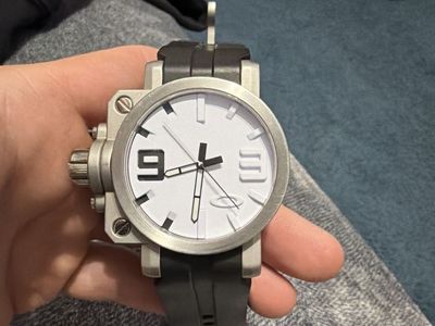 Oakley Gear Box white face