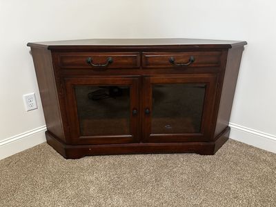 Corner TV Stand / Media Console