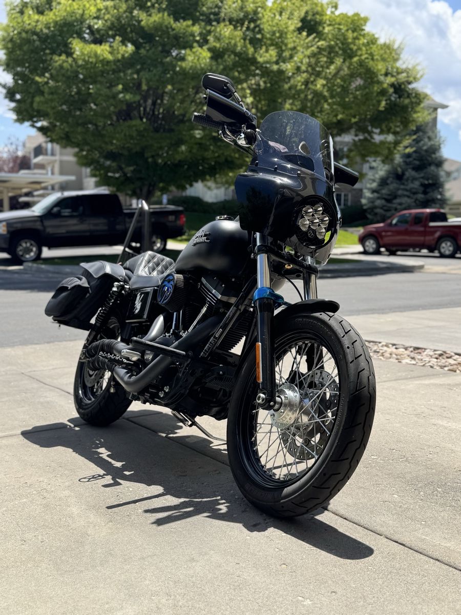 Harley-Davidson Dyna Street Bob 