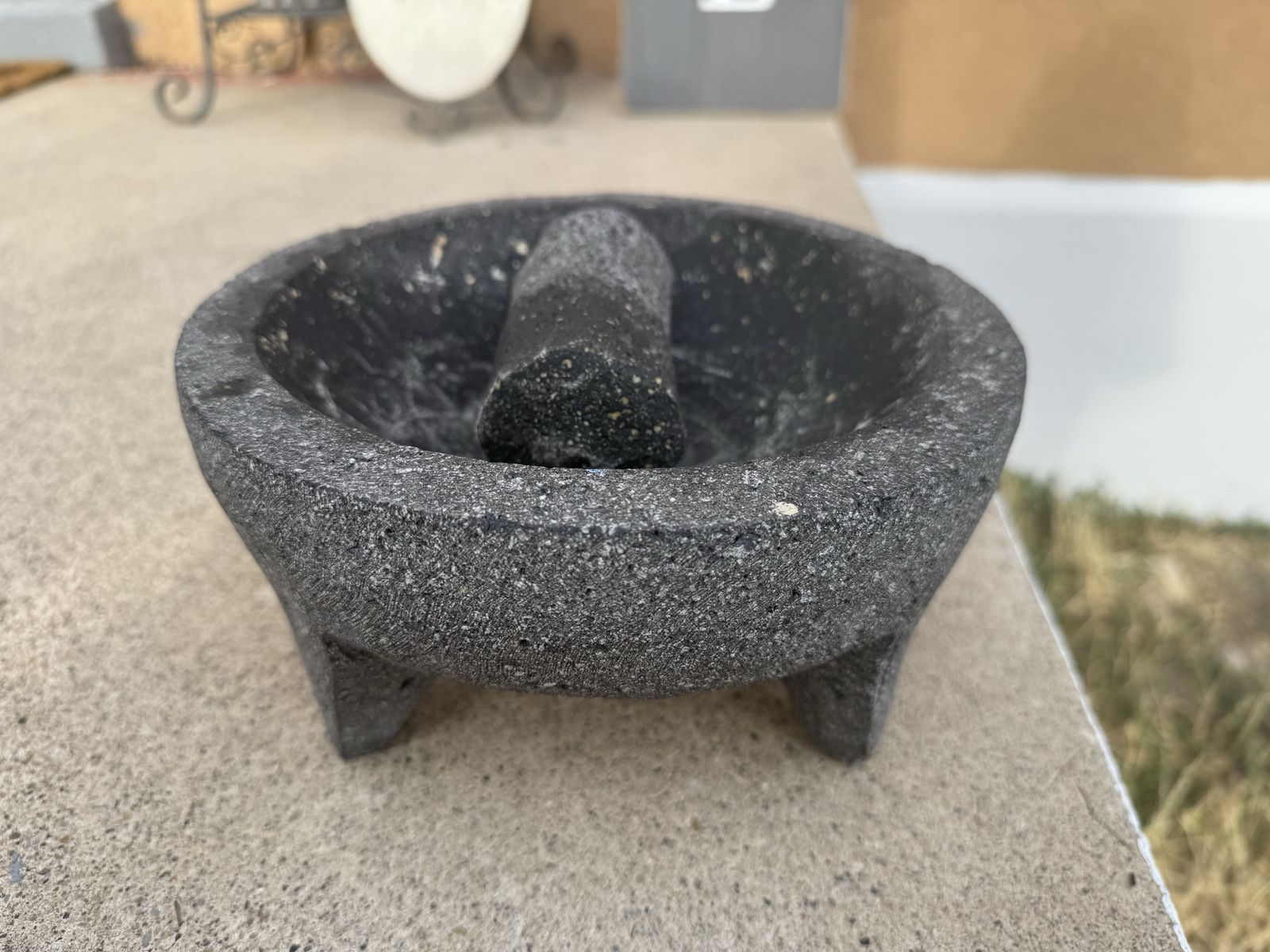 Authentic Handmade Mexican Rock Stone Guacamole Maker – 8" Wide