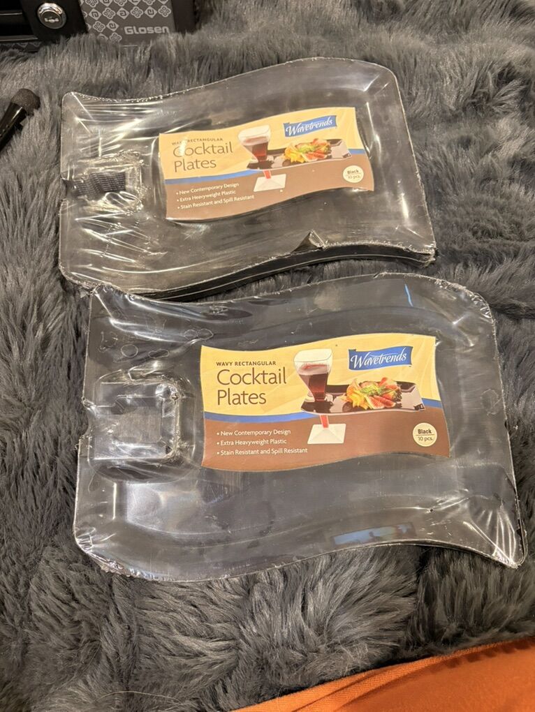 Wavy Rectanglar Cocktail Plates 10pcs Each