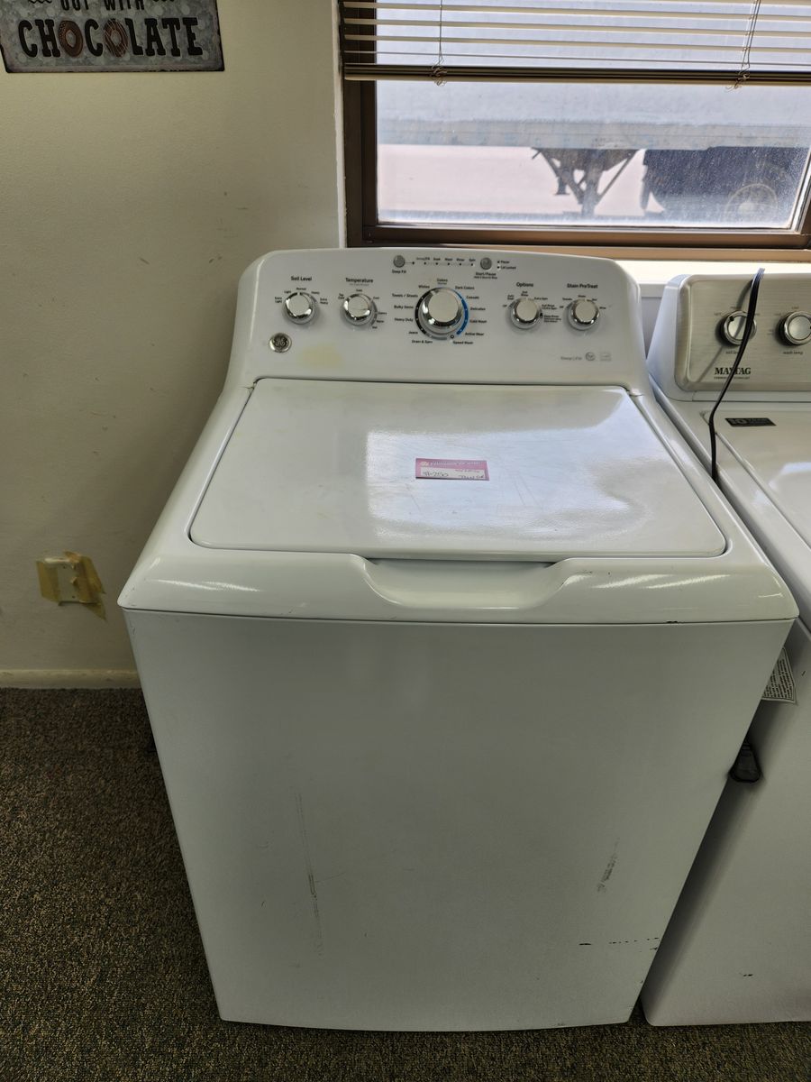 GREAT GE TOPLOAD WASHER! WITH A FULL WARRANTT