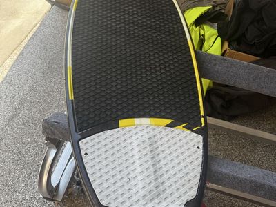 Hyperlite Broadcast 5’4” Wake Surf Board