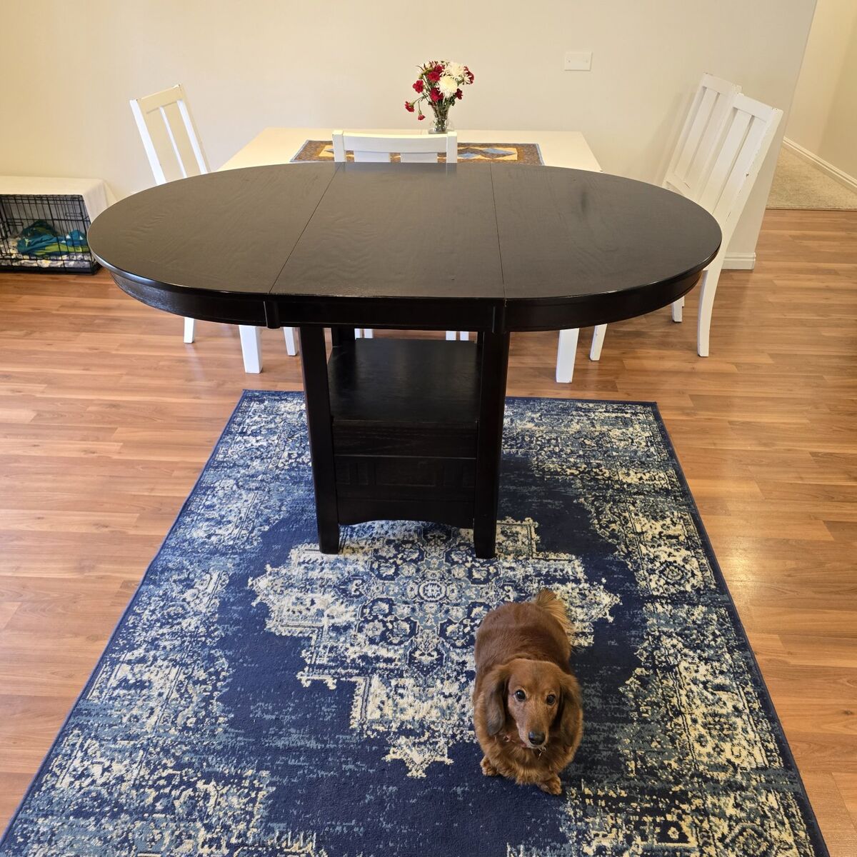 Dining room set. Tall table with stools