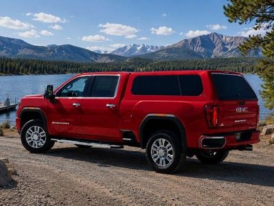 LEER 100XL Truck Cap – Fits 2019+ GMC Sierra 2500/3500HD – Volcanic Red