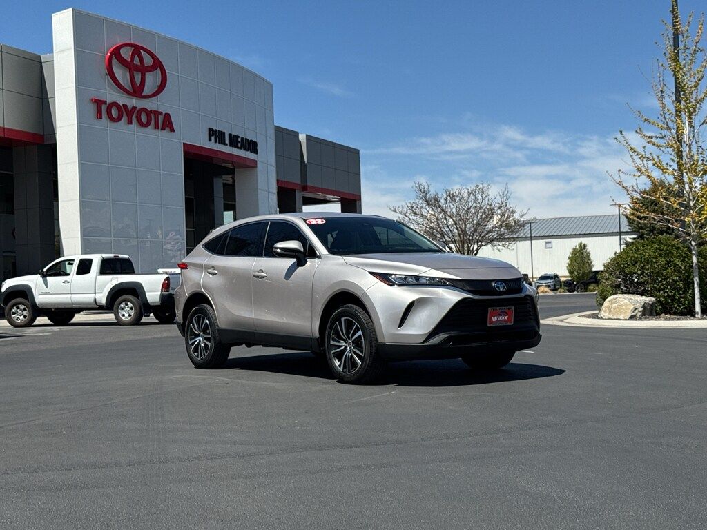 2022 Toyota Venza LE