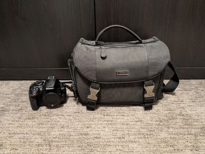 Nikon D3400 Camera, Lens 18-55mm, 70-300mm with accessories