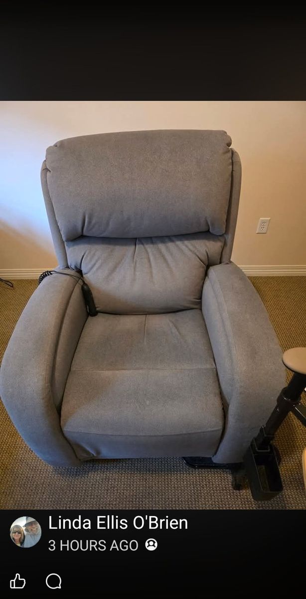 Twilight EZ Sleeper 5-Motor Lift Chair w/ Rotating Table, Gray, Used
