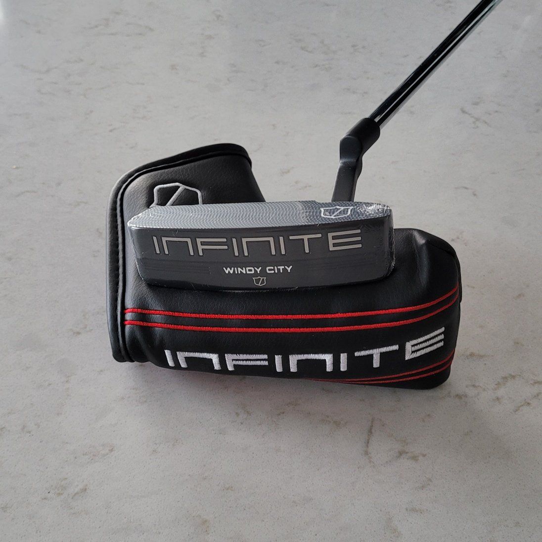 NEW-Wilson Windy City Infinite Putter 35 in