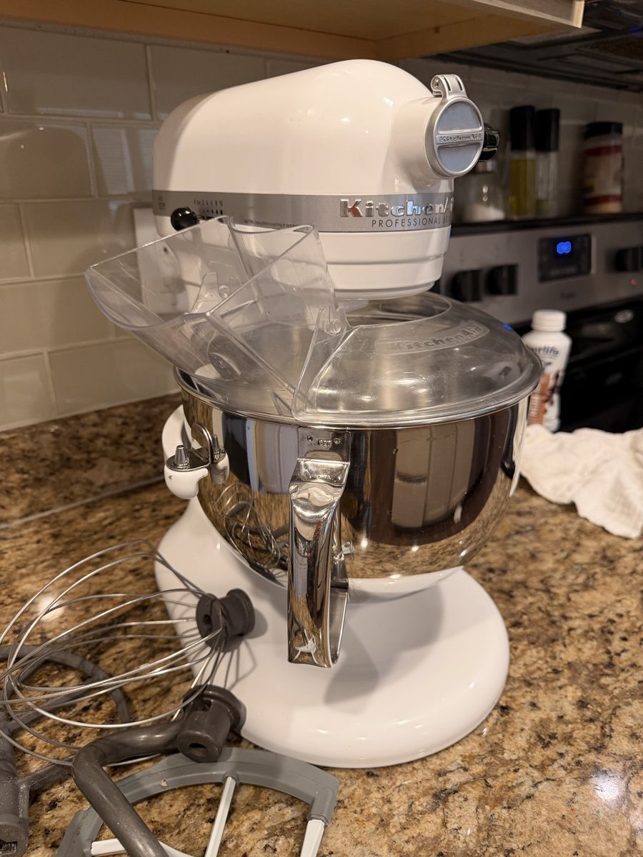 KitchenAid Professional 600 Series 6-Quart Stand Mixer - White with Attachments