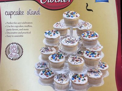 Betty Crocker Cupcake Stand Holds 24 Cupcakes Clear Tiered Dessert Display