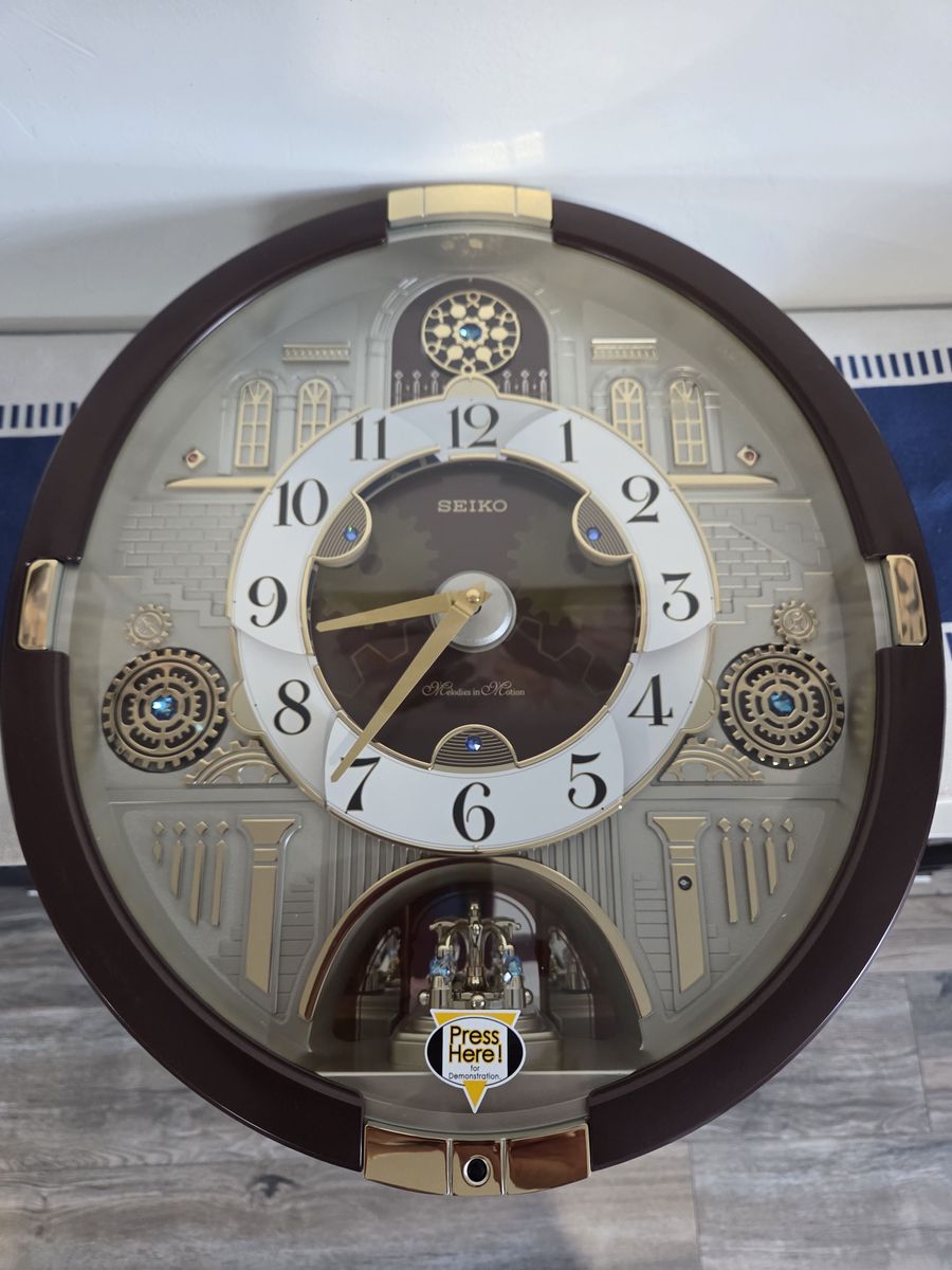 SEIKO Melodies inMotion Clock with Swarovski Crystalswith30 HiFi Melodies 'openbox