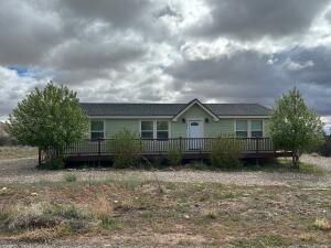 Remodeled & Ready to enjoy!  3 bedroom home in Escalante on 1/2 Acre