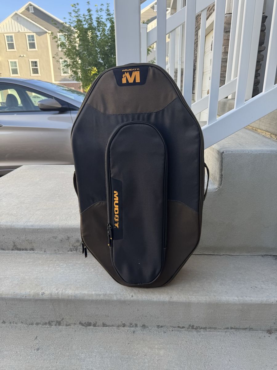 Muddy compact cross bow soft case