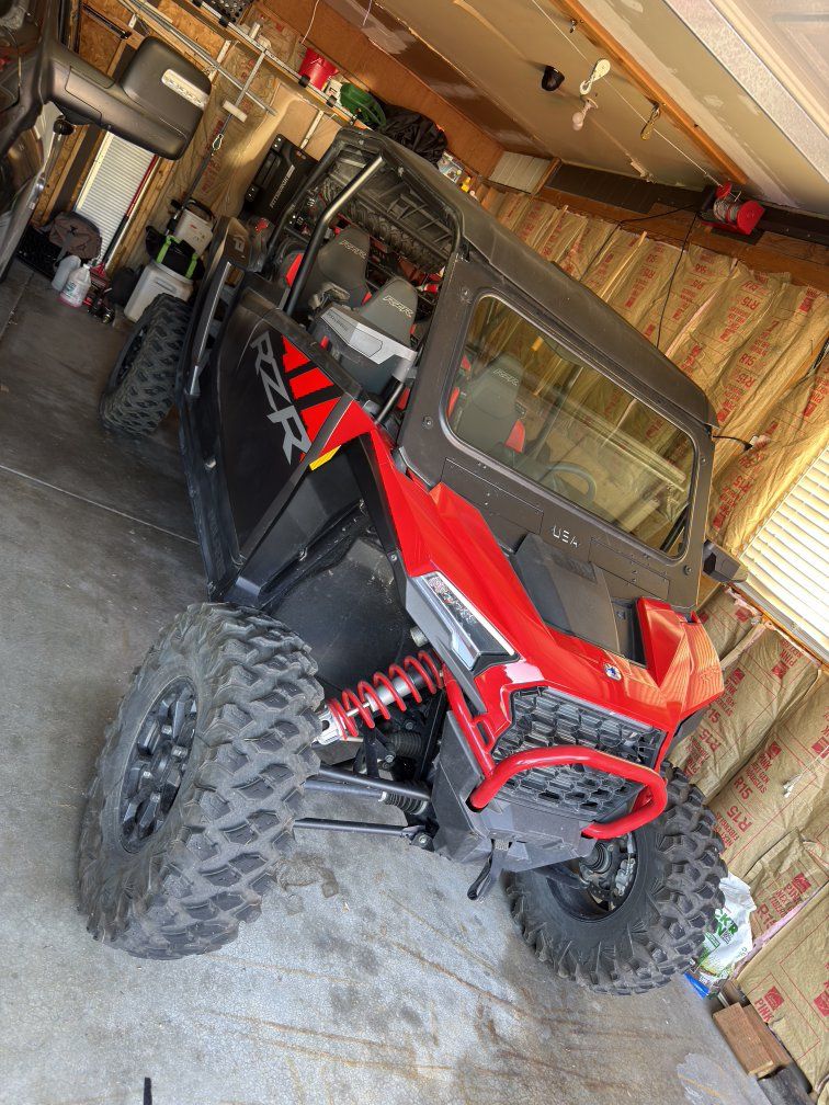 2024 Polaris RZR XP4 1000 Ultimate - Indy Red